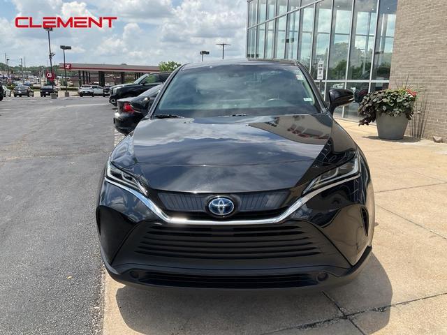 Photo of 2024 Black Toyota Venza