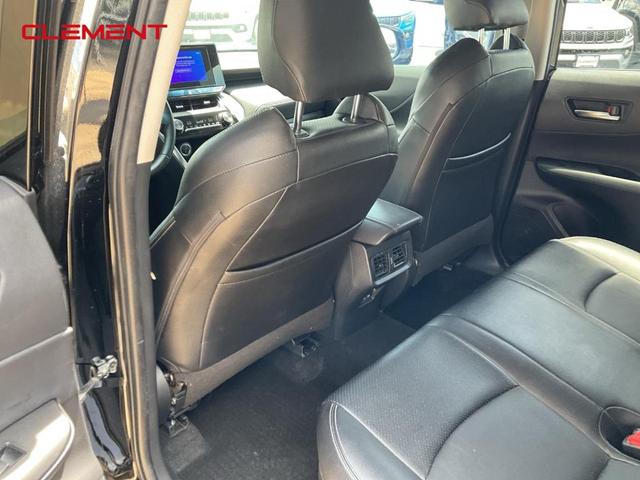 Photo of 2024 Black Toyota Venza