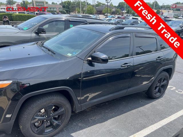 Photo of 2018 Diamond Black Jeep Cherokee