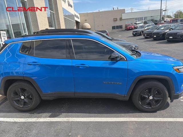 Photo of 2022 Laser Blue Jeep Compass