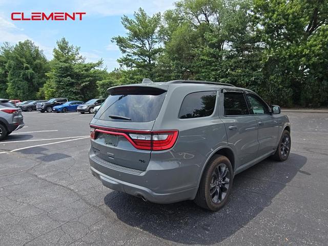Photo of 2021 Destroyer Gray Clearcoat Dodge Durango