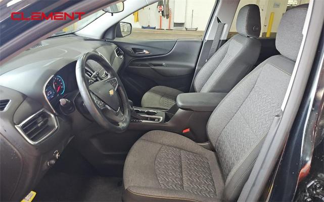 Photo of 2023 Mosaic Black Metallic Chevrolet Equinox