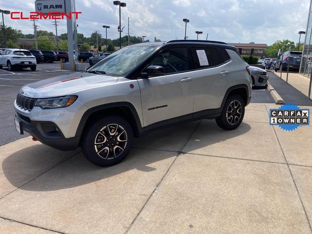 Photo of 2024 Silver Zynith Jeep Compass