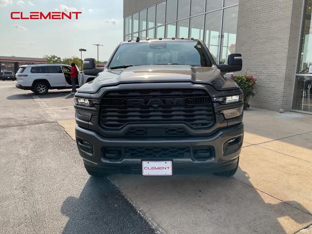 Photo of 2025 Granite Crystal Clearcoat Metallic RAM 2500