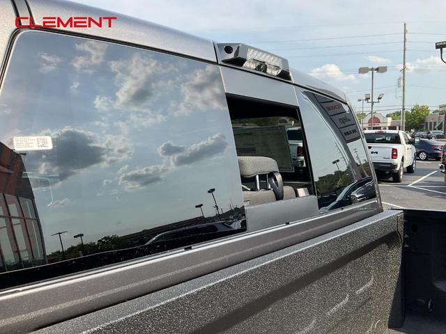 Photo of 2025 Granite Crystal Clearcoat Metallic RAM 2500