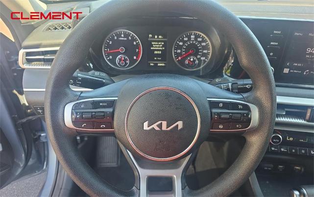Photo of 2023 Everlasting Silver Kia K5