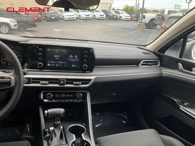Photo of 2023 Everlasting Silver Kia K5