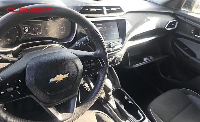 Photo of 2022 Summit White Chevrolet Trailblazer