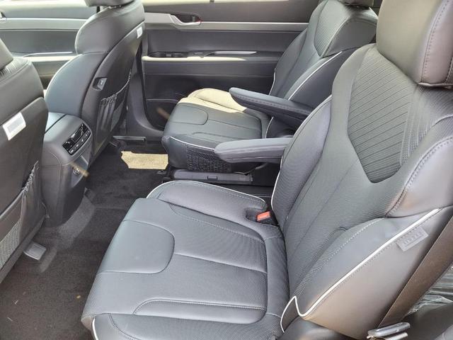 Photo of 2025 Abyss Black Pearl Hyundai PALISADE