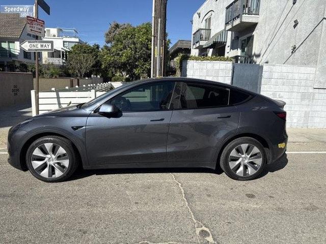Photo of 2021 Midnight Silver Metallic Tesla Model Y