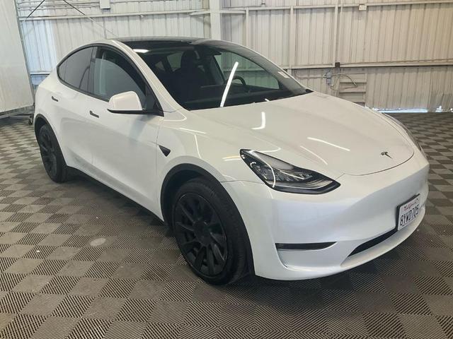Photo of 2021 Pearl White Multi Tesla Model Y