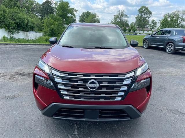 Photo of 2025 Scarlet Ember Nissan Rogue