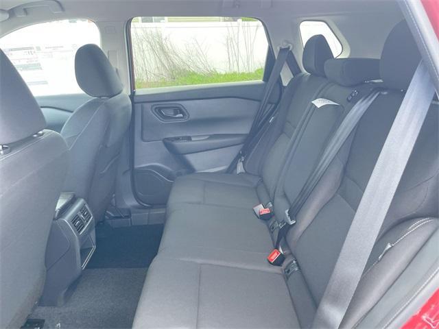Photo of 2025 Scarlet Ember Nissan Rogue