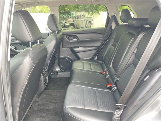 Photo of 2024 Gun Metallic Nissan Rogue