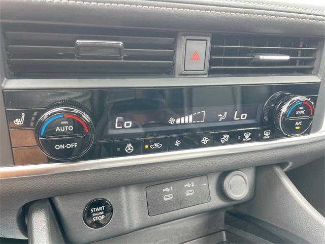Photo of 2024 Gun Metallic Nissan Rogue
