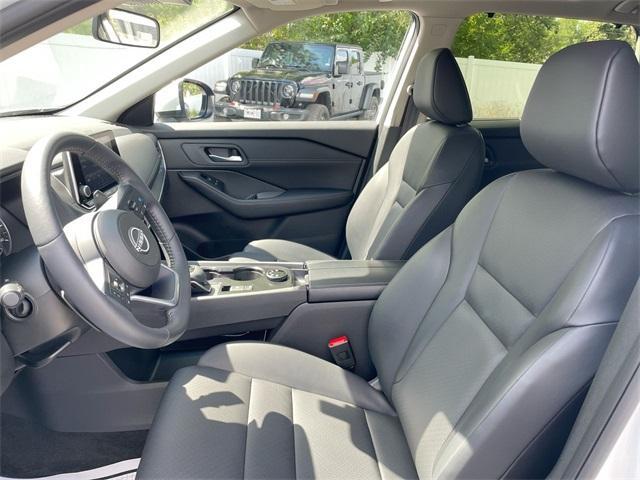 Photo of 2024 Gun Metallic Nissan Rogue