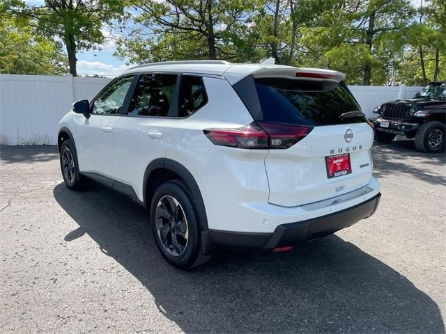 Photo of 2024 Gun Metallic Nissan Rogue