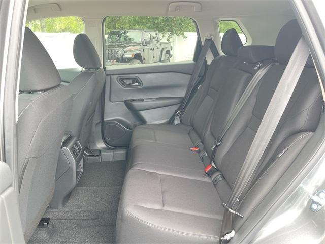 Photo of 2026 Gun Metallic Nissan Rogue