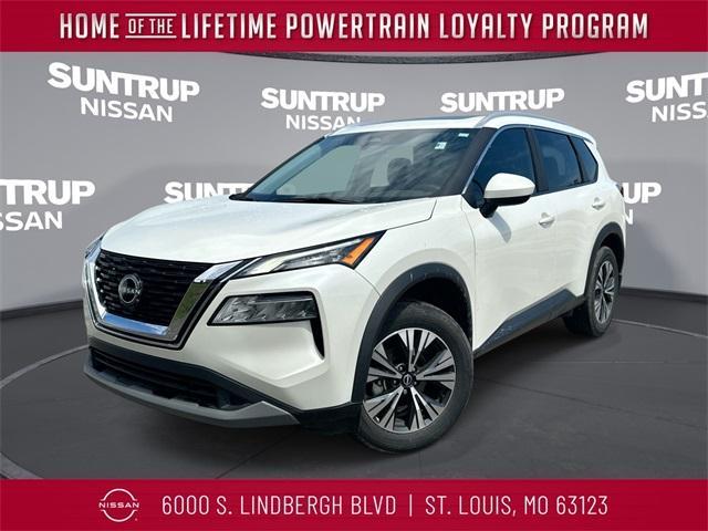Photo of 2023 White Nissan Rogue