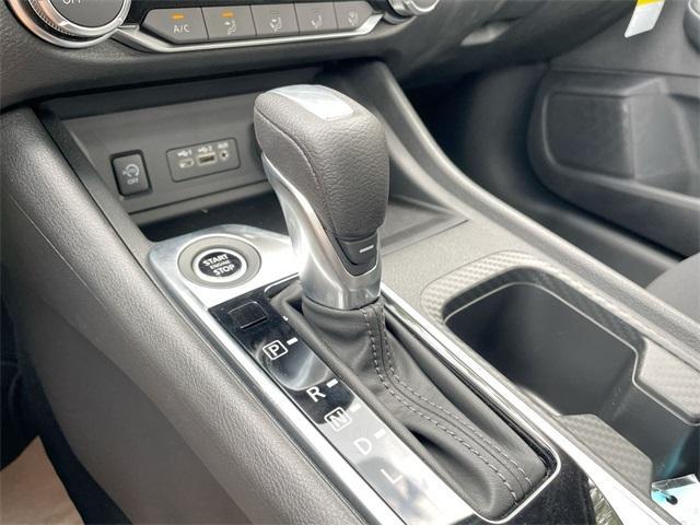 Photo of 2025 Black Nissan Sentra
