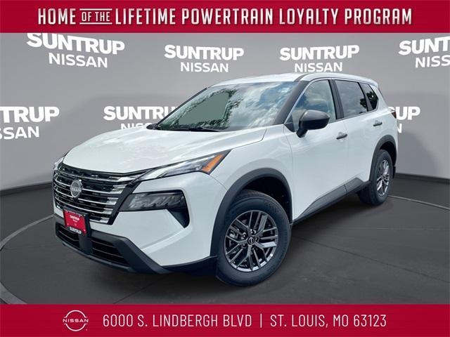 Photo of 2025 Glacier White Nissan Rogue