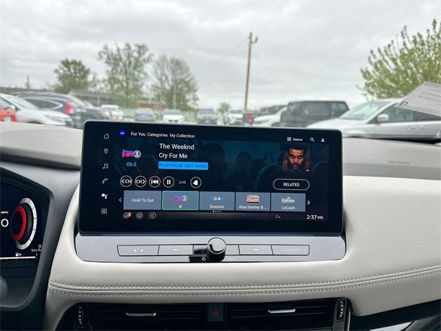 Photo of 2025 Black Nissan Rogue