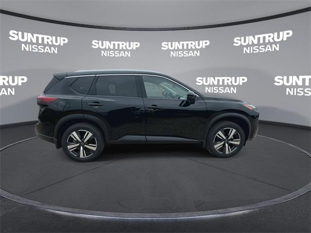 Photo of 2025 Black Nissan Rogue
