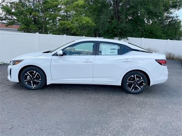 Photo of 2025 Cloud White Nissan Sentra