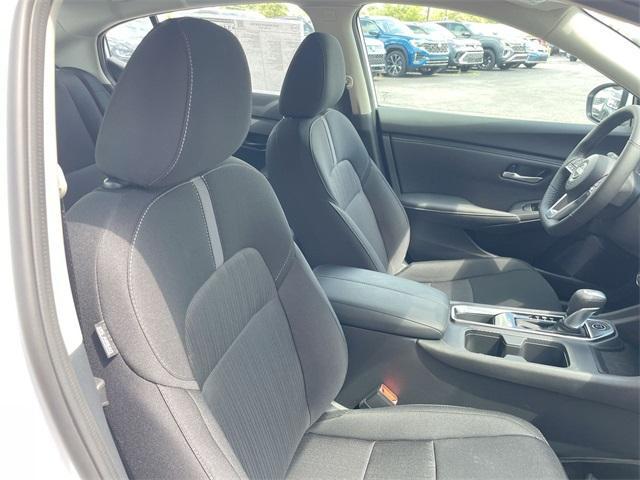Photo of 2025 Cloud White Nissan Sentra