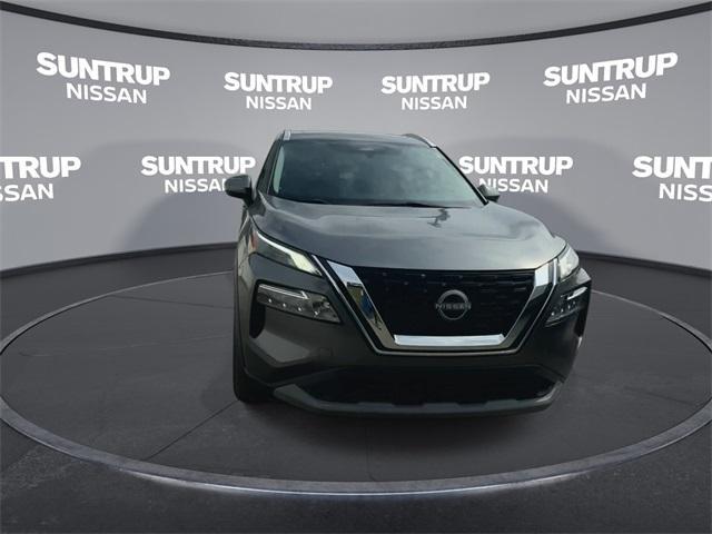 Photo of 2023 Gun Metallic Nissan Rogue