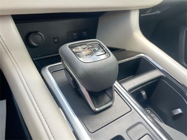 Photo of 2024 Obsidian Green Pearl Nissan Pathfinder