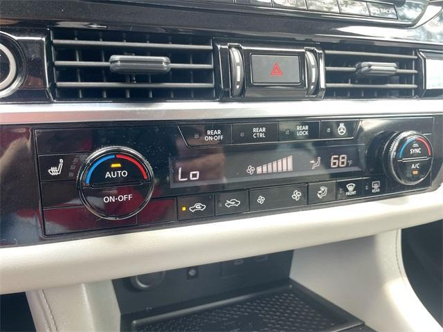 Photo of 2024 Obsidian Green Pearl Nissan Pathfinder