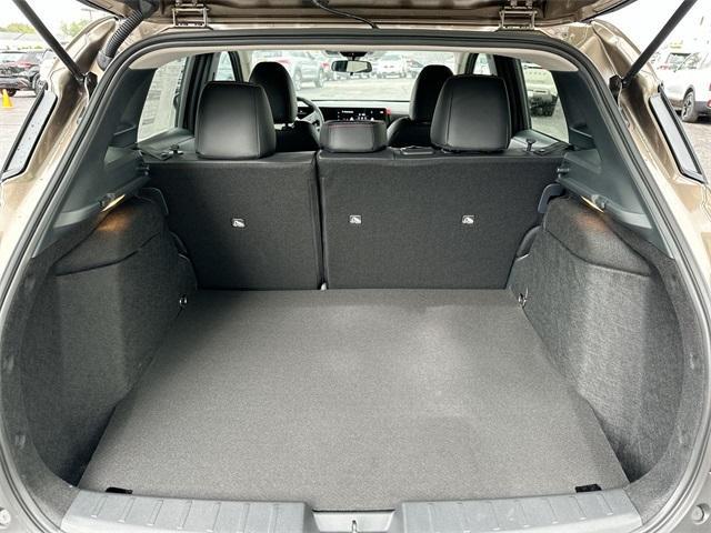 Photo of 2025 Canyon Bronze M Nissan Kicks