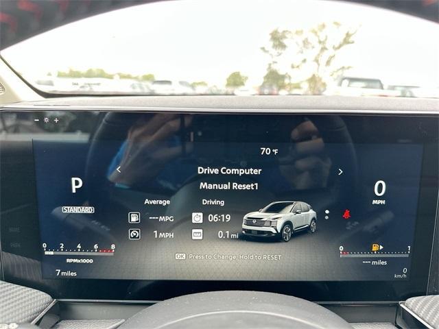 Photo of 2025 Canyon Bronze M Nissan Kicks