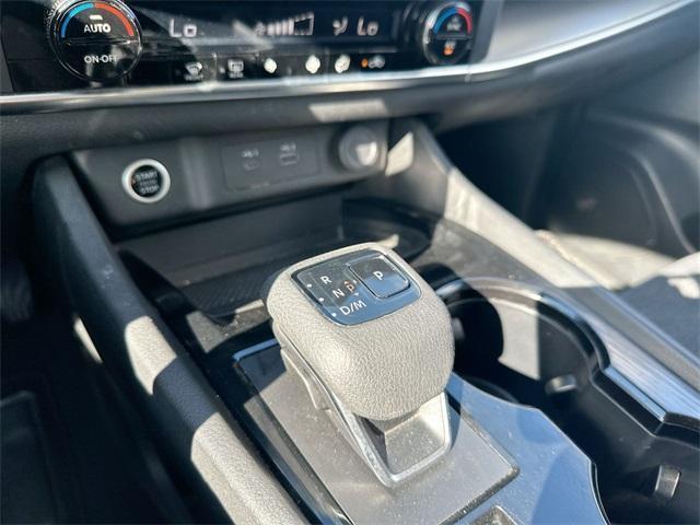 Photo of 2023 Gun Metallic Nissan Rogue