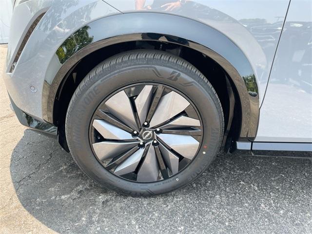 Photo of 2023 Boulder Gray Pearl Nissan ARIYA