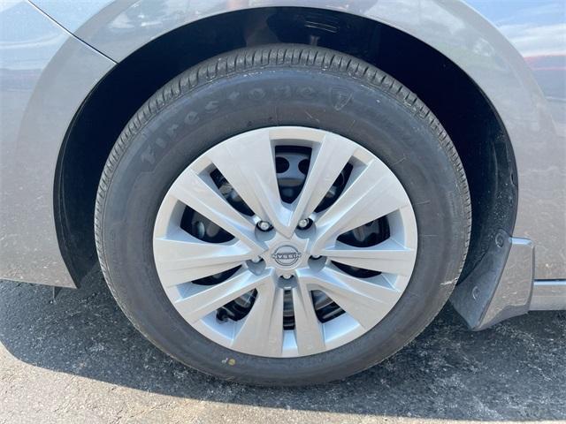 Photo of 2025 Gun Metallic Nissan Sentra