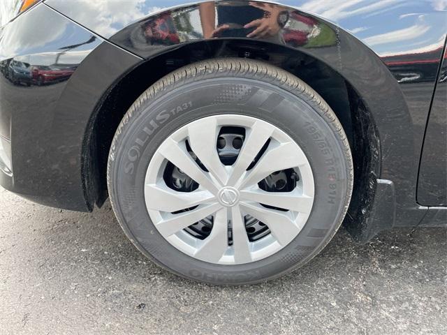 Photo of 2025 Black Nissan Versa