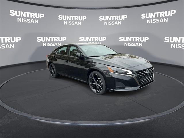 Photo of 2025 Black Nissan Altima
