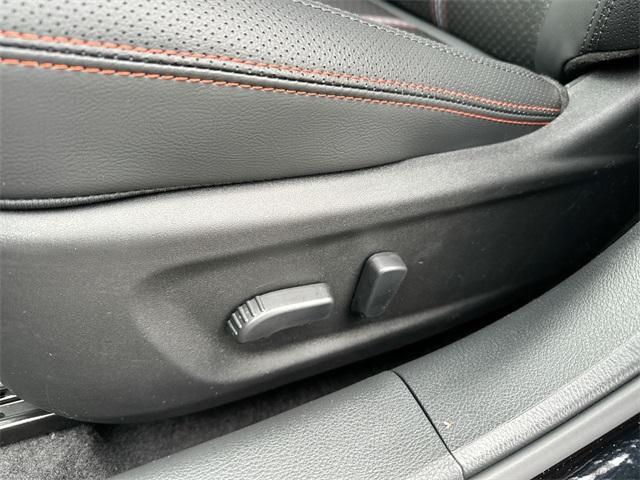 Photo of 2025 Black Nissan Altima