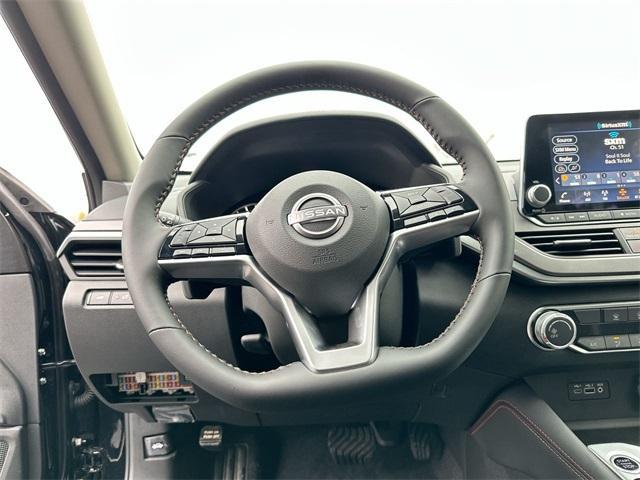 Photo of 2025 Black Nissan Altima
