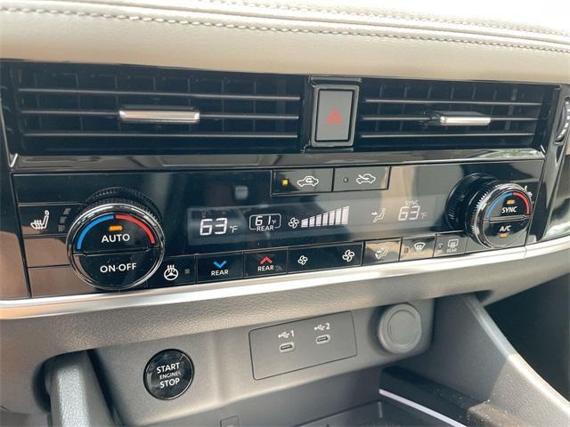 Photo of 2025 Everest White P Nissan Rogue