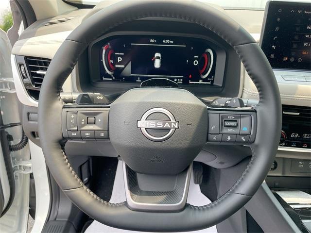 Photo of 2025 Everest White P Nissan Rogue