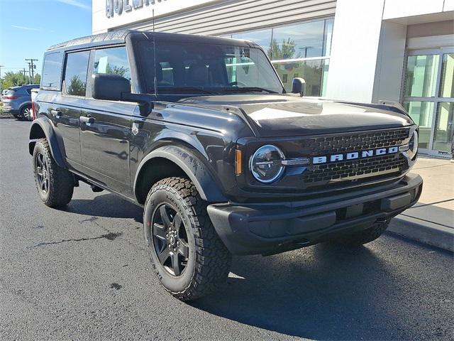 Photo of 2025 Shadow Black Ford Bronco