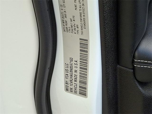 Photo of 2022 Bright White Clearcoat Jeep Grand Cherokee