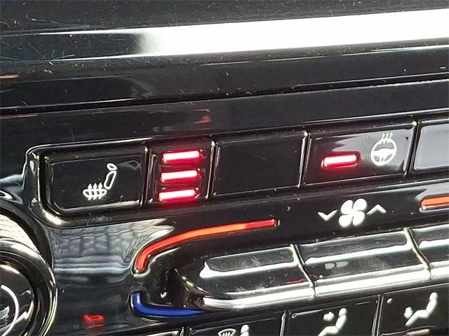 Photo of 2022 Bright White Clearcoat Jeep Grand Cherokee
