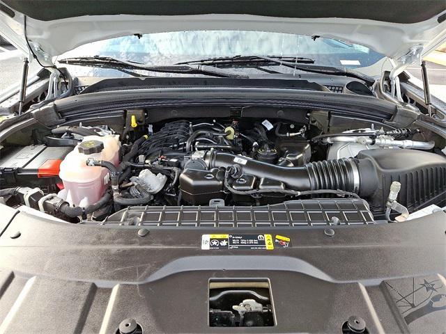 Photo of 2022 Bright White Clearcoat Jeep Grand Cherokee