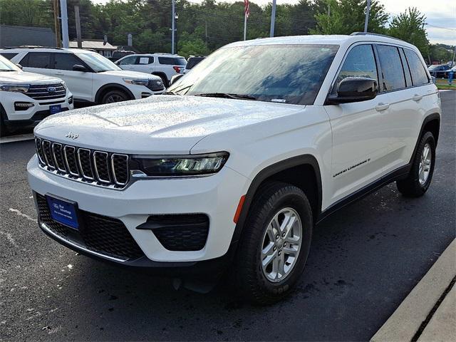 Photo of 2022 Bright White Clearcoat Jeep Grand Cherokee