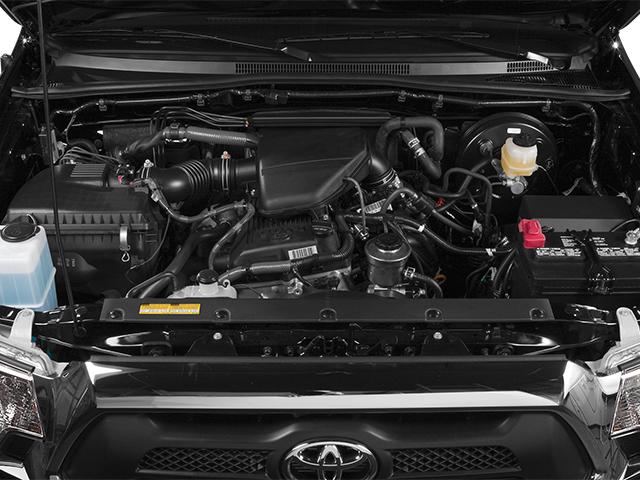 Photo of 2014 Super White Toyota Tacoma