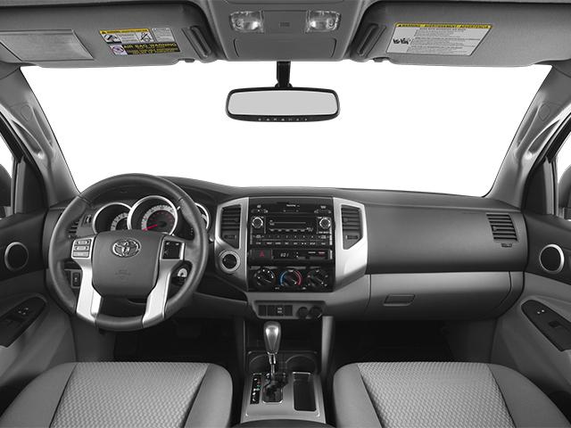 Photo of 2014 Super White Toyota Tacoma